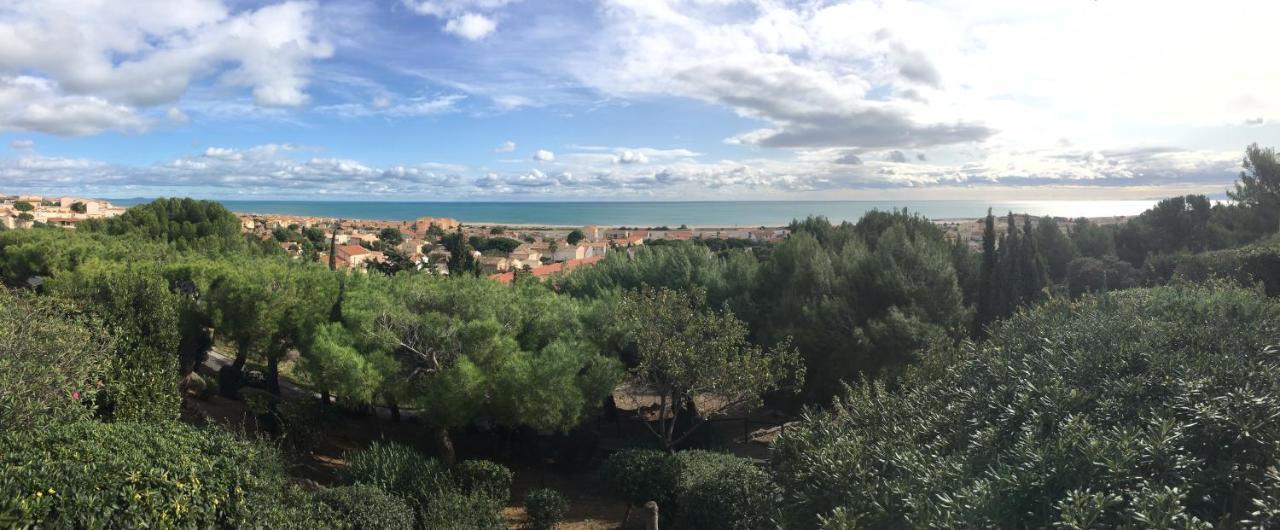 Saint-Pierre-La-Mer เฟลอรี ภายนอก รูปภาพ